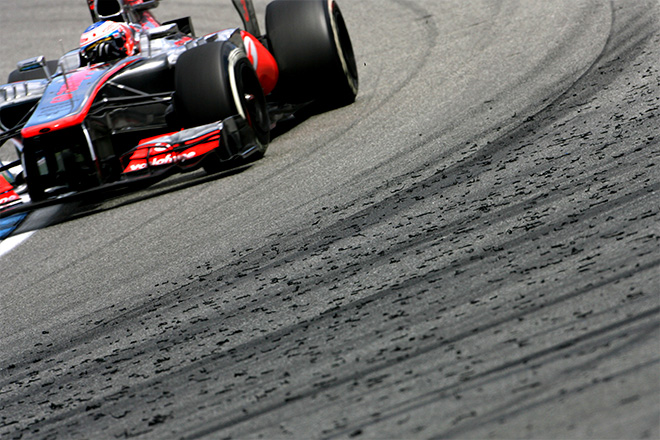 Rubber Debris ("Clag") During Races